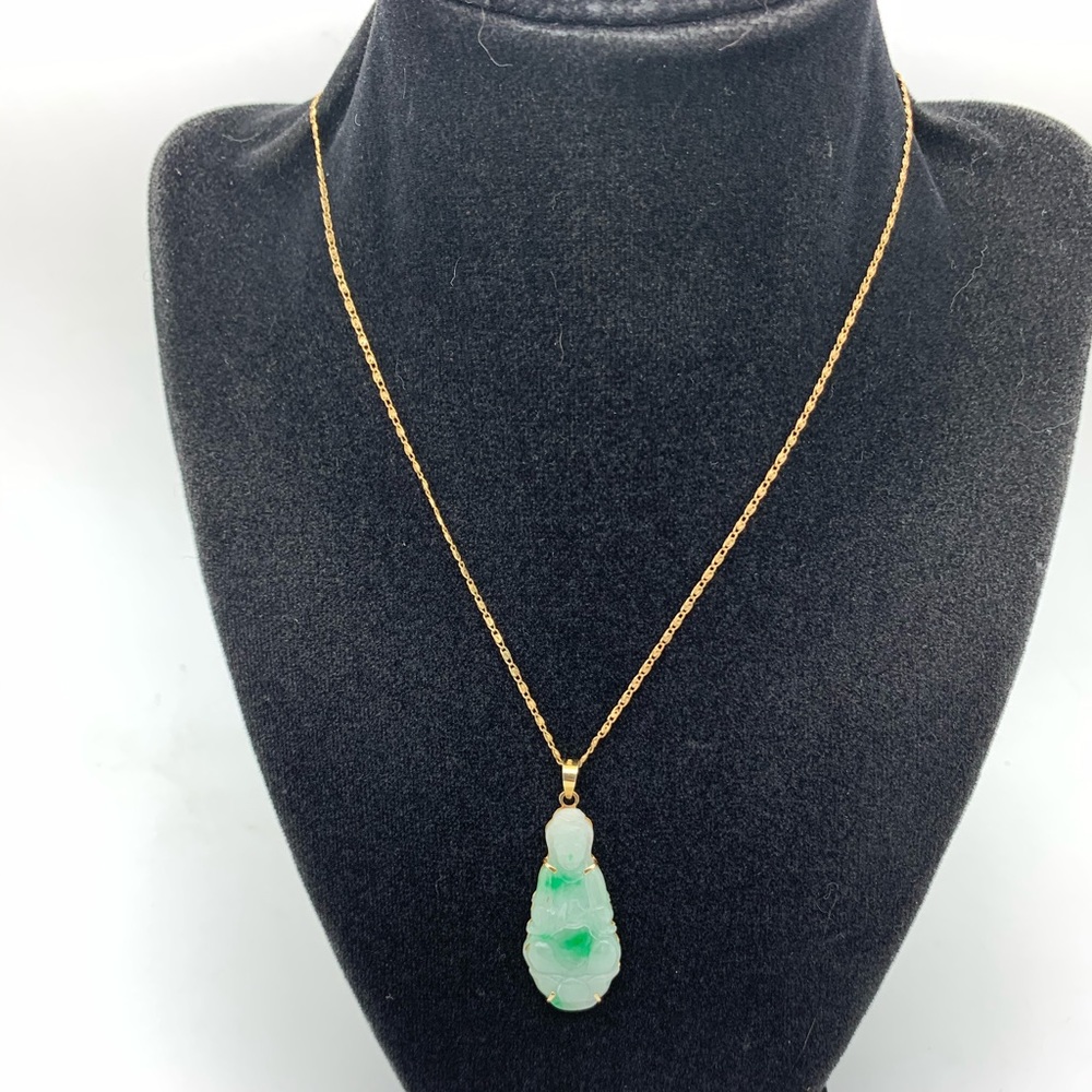 Kwan Yin 14KT Vintage Jade Chinise Pendant